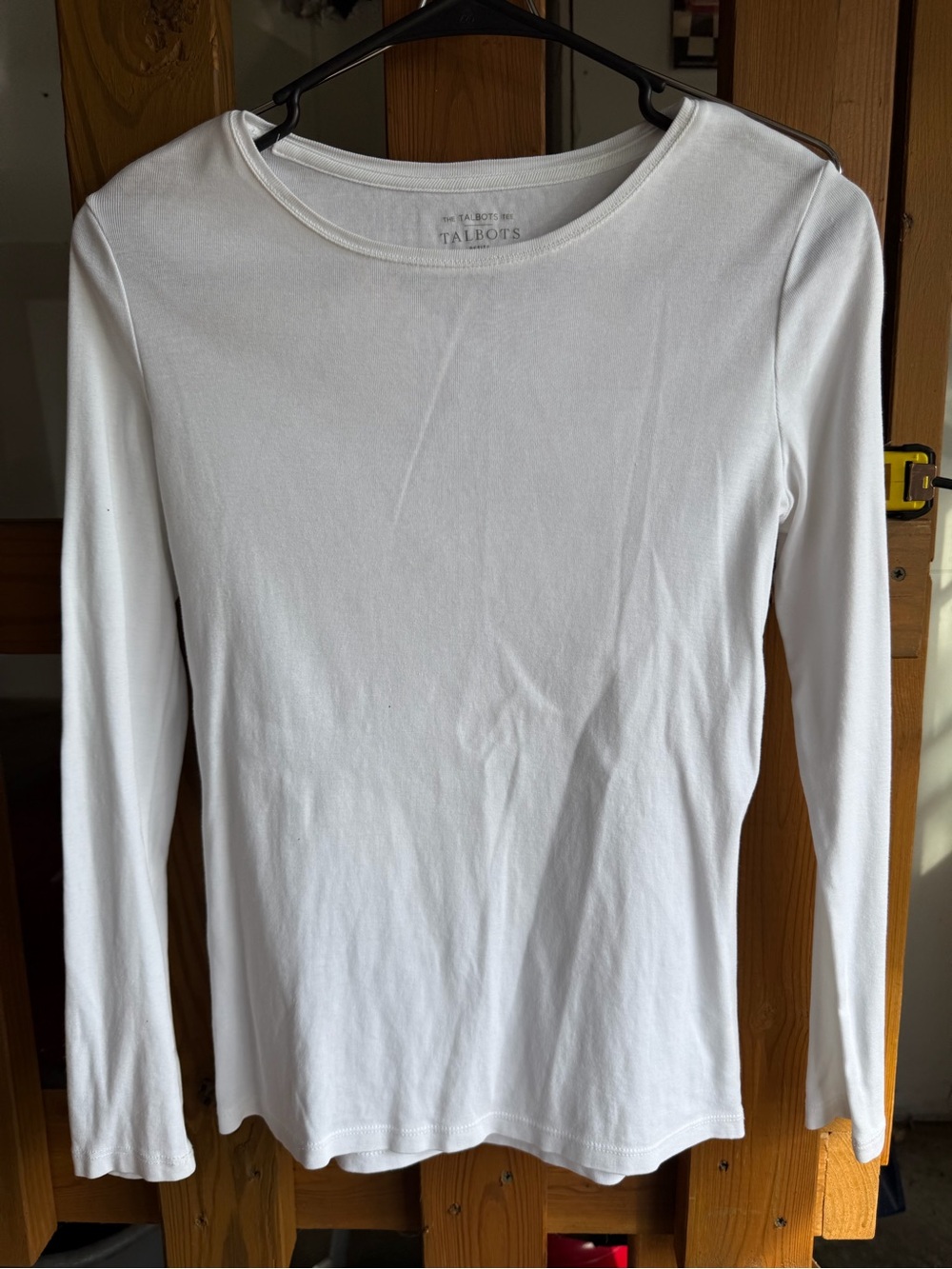Talbots White Petite Crew Neck Long Sleeve Tee